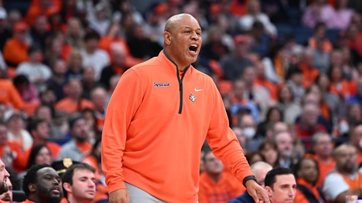 Syracuse basketball plays at No. 4 Duke on Monday night. Here are the betting odds and other key metrics in this ACC clash.