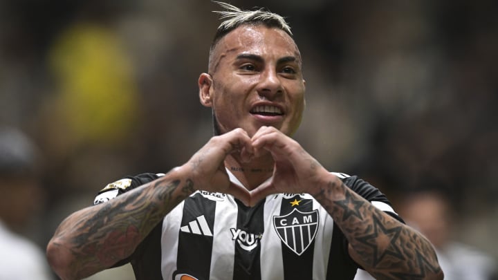 Eduardo Vargas deve ser titular após quatro jogos