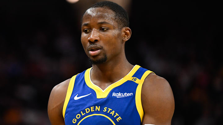 Dec 23, 2024; San Francisco, California, USA; Golden State Warriors forward Jonathan Kuminga (00) looks on against the Indiana Pacers in the third quarter at Chase Center. Mandatory Credit: Eakin Howard-Imagn Images Dec 23, 2024; San Francisco, California, USA; Golden State Warriors forward Jonathan Kuminga (00) looks on against the Indiana Pacers in the third quarter at Chase Center. Mandatory Credit: Eakin Howard-Imagn Images