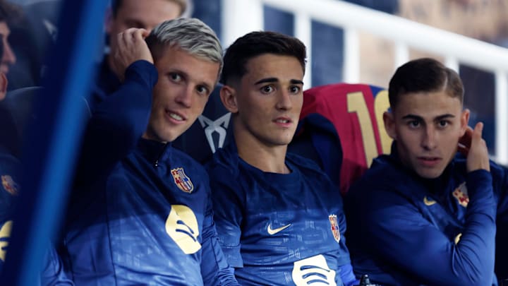 Dani Olmo (left) and Gavi (center) remain unbothered about Real Madrid. 