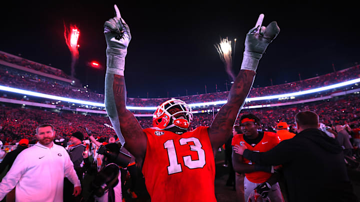 Georgia Bulldogs defensive end Mykel Williams (13)