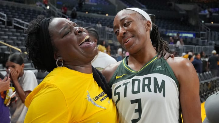Jul 16, 2024; Los Angeles, California, USA; Seattle Storm forward Nneka Ogwumike (3) interacts with Leslie Jones after the game against the LA Sparks at Crypto.com Arena. Mandatory Credit: Kirby Lee-USA TODAY Sports Jul 16, 2024; Los Angeles, California, USA; Seattle Storm forward Nneka Ogwumike (3) interacts with Leslie Jones after the game against the LA Sparks at Crypto.com Arena. Mandatory Credit: Kirby Lee-USA TODAY Sports