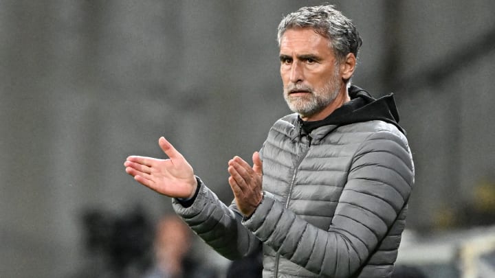 Olivier Dall'Oglio s'attend à plusieurs recrues cet été. Olivier Dall'Oglio s'attend à plusieurs recrues cet été.