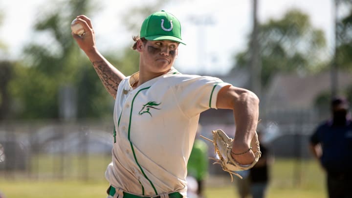 Cincinnati Reds' prospect Chase Petty (4) pitches.