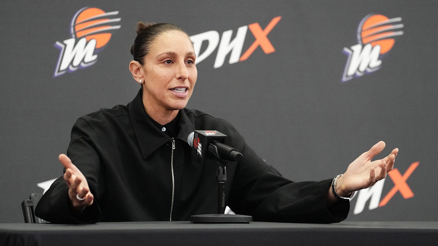 Diana Taurasi Weighs in on Geno Auriemma-Dawn Staley Final Four Exchange