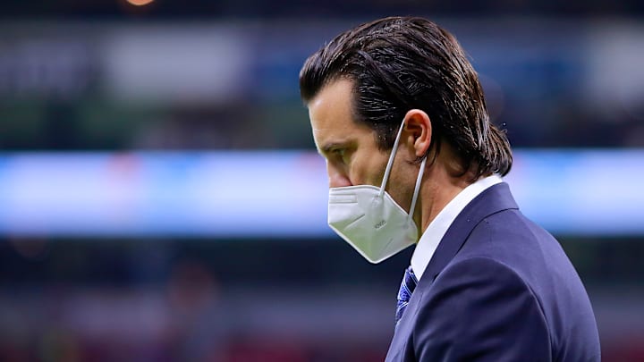 El entrenador Santiago Solari.