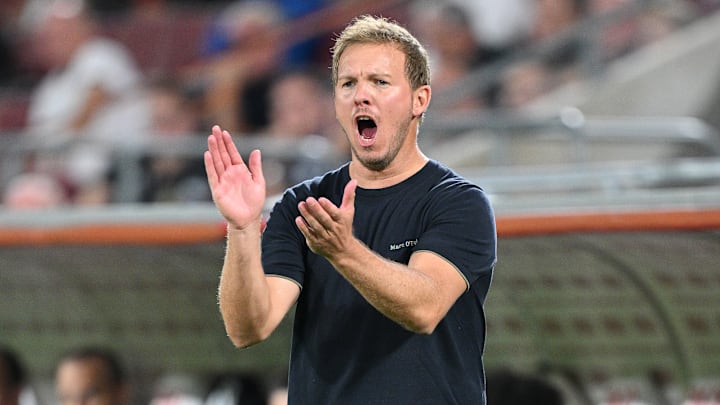 Julian Nagelsmann am Seitenrand bei der Partie gegen Nordirland
