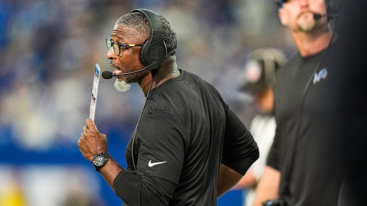 Detroit Lions defensive coordinator Aaron Glenn watches a play against Indianapolis Colts during the second half at Lucas Oil Stadium in Indianapolis, Ind. on Sunday, Nov. 24, 2024. Detroit Lions defensive coordinator Aaron Glenn watches a play against Indianapolis Colts during the second half at Lucas Oil Stadium in Indianapolis, Ind. on Sunday, Nov. 24, 2024.