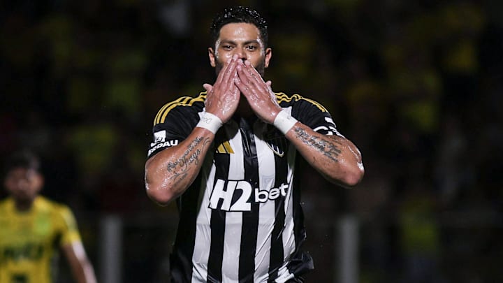 Hulk fez um gol olímpico no último final de semana contra o Bahia em Salvador