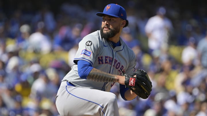 Oct 14, 2024; Los Angeles, California, USA; New York Mets pitcher Sean Manaea (59) pitches against the Los Angeles Dodgers in the first inning during game two of the NLCS for the 2024 MLB Playoffs at Dodger Stadium. Mandatory Credit: Jayne Kamin-Oncea-Imagn Images Oct 14, 2024; Los Angeles, California, USA; New York Mets pitcher Sean Manaea (59) pitches against the Los Angeles Dodgers in the first inning during game two of the NLCS for the 2024 MLB Playoffs at Dodger Stadium. Mandatory Credit: Jayne Kamin-Oncea-Imagn Images