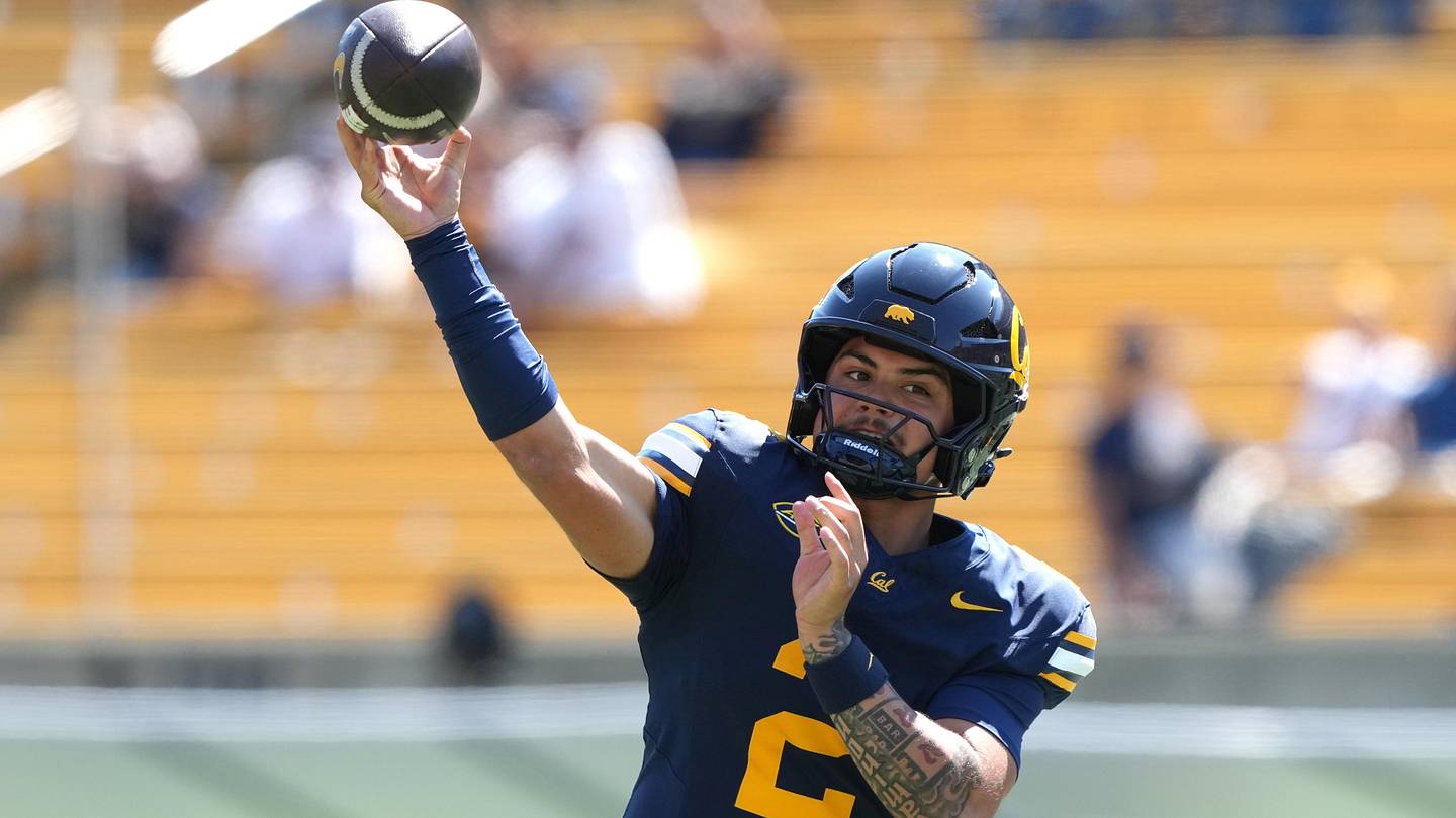 Cal Reserve Quarterback EJ Caminong Headed to the Transfer Portal