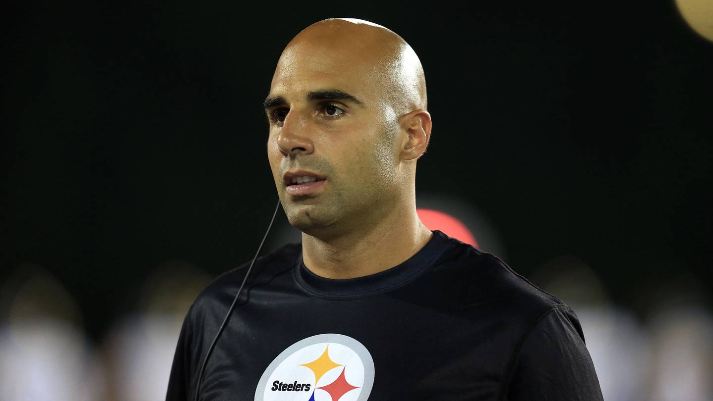 Lions Hiring Bruce Gradkowski as Offensive Assistant