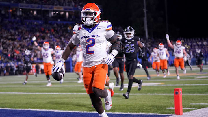 Nov 16, 2024; San Jose, California, USA; Boise State Broncos running back Ashton Jeanty (2) runs for a touchdown against the San Jose State Spartans in the third quarter at CEFCU Stadium. Mandatory Credit: Cary Edmondson-Imagn Images