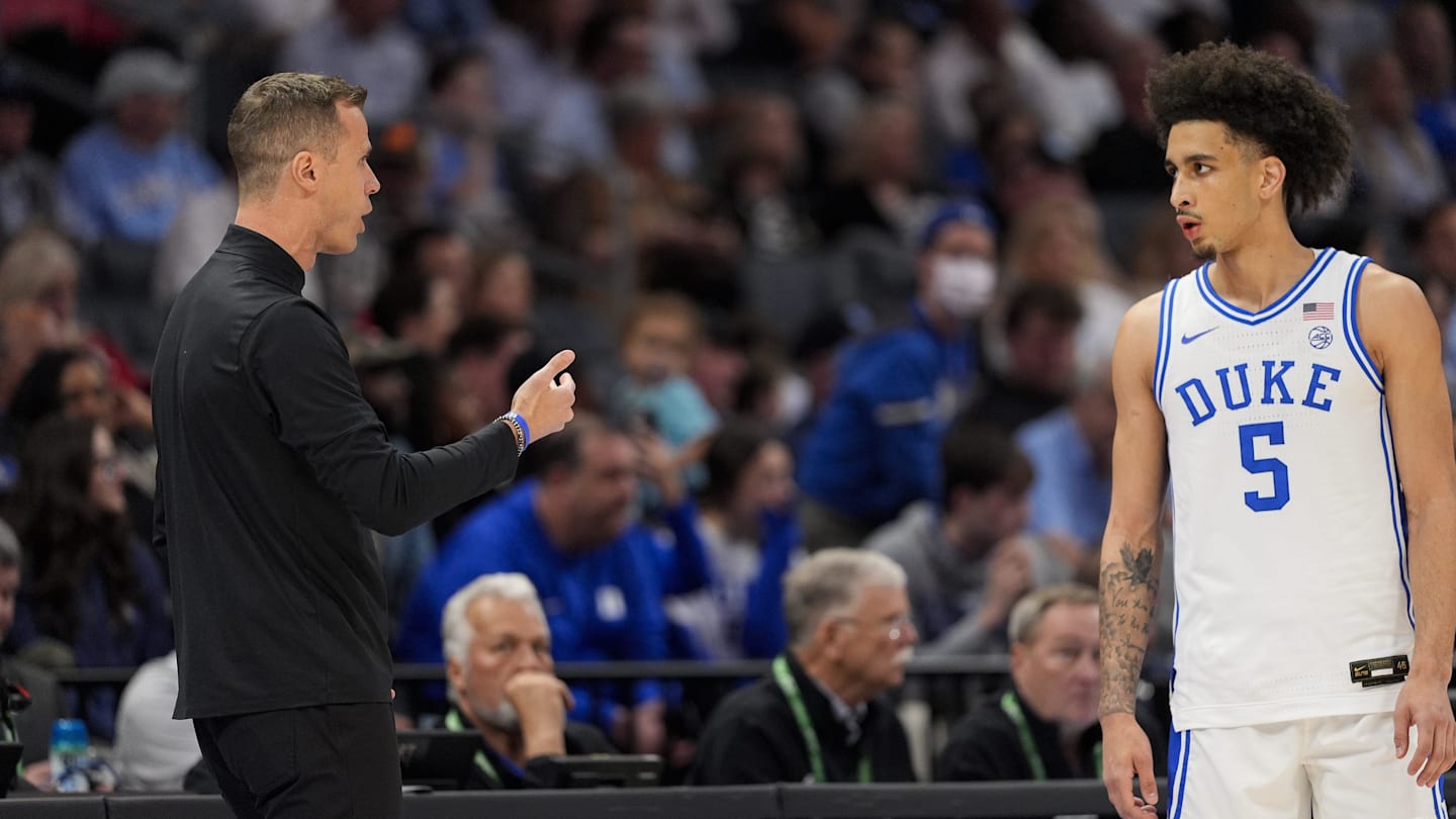 Pressure mounting on Jon Scheyer after another Duke basketball player exits program