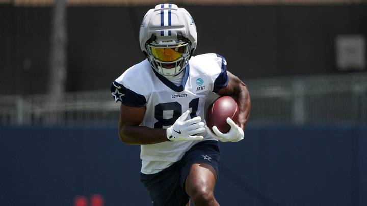 Dallas Cowboys receiver Jonathan Mingo (81) carries the ball wearing a Guardian helmet cap at training camp at River Ridge Playing Fields. Mandatory Credit: Kirby Lee-Imagn Images Dallas Cowboys receiver Jonathan Mingo (81) carries the ball wearing a Guardian helmet cap at training camp at River Ridge Playing Fields. Mandatory Credit: Kirby Lee-Imagn Images