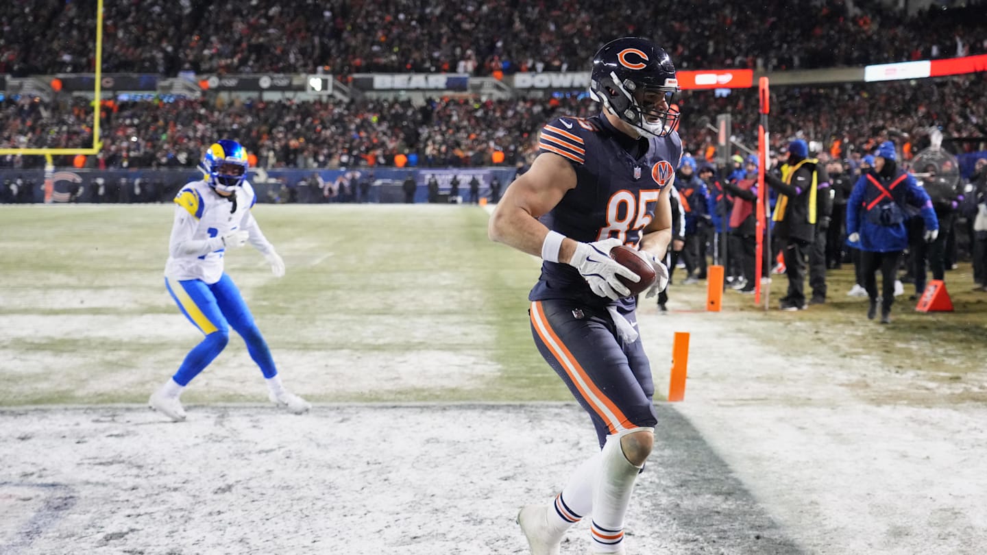 Bears Sam Roush Selection Creates Cole Kmet Trade Window They Could Exploit During Draft