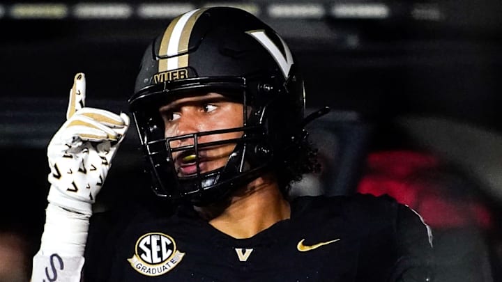 Vanderbilt tight end Eli Stowers (9) celebrates his touchdown against Ball State during the second quarter at FirstBank Stadium in Nashville, Tenn., Saturday, Oct. 19, 2024.