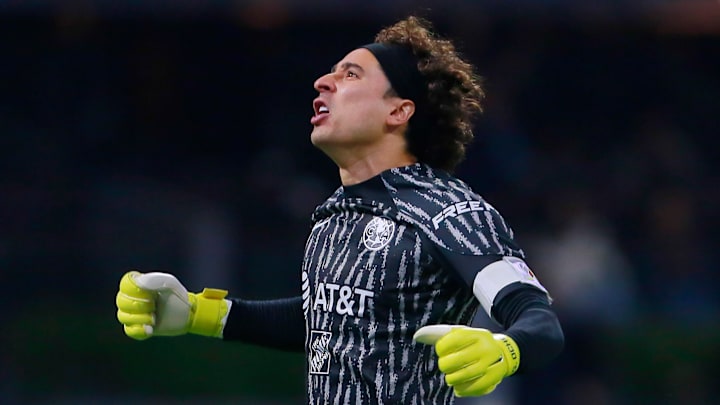 Guillermo Ochoa está en nogociaciones para renovar con América