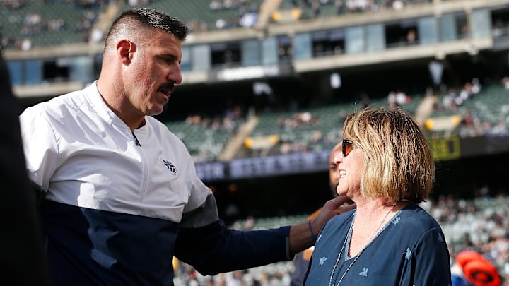 Mike Vrabel, Amy Adams Strunk, Tennessee Titans