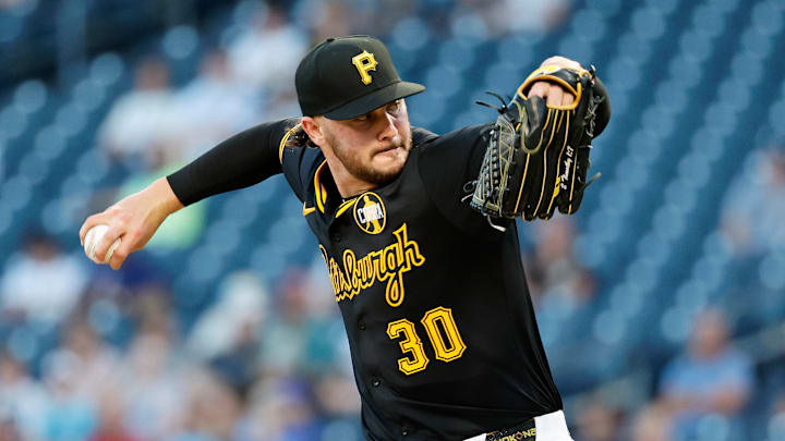 Toronto Blue Jays v Pittsburgh Pirates