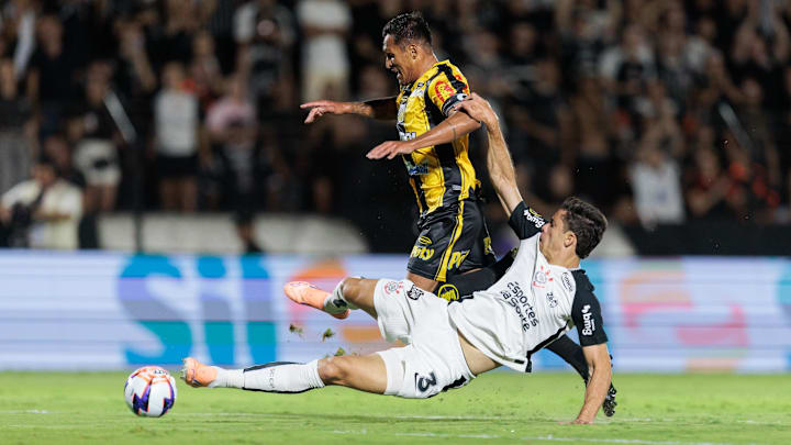 Robson deu assistência