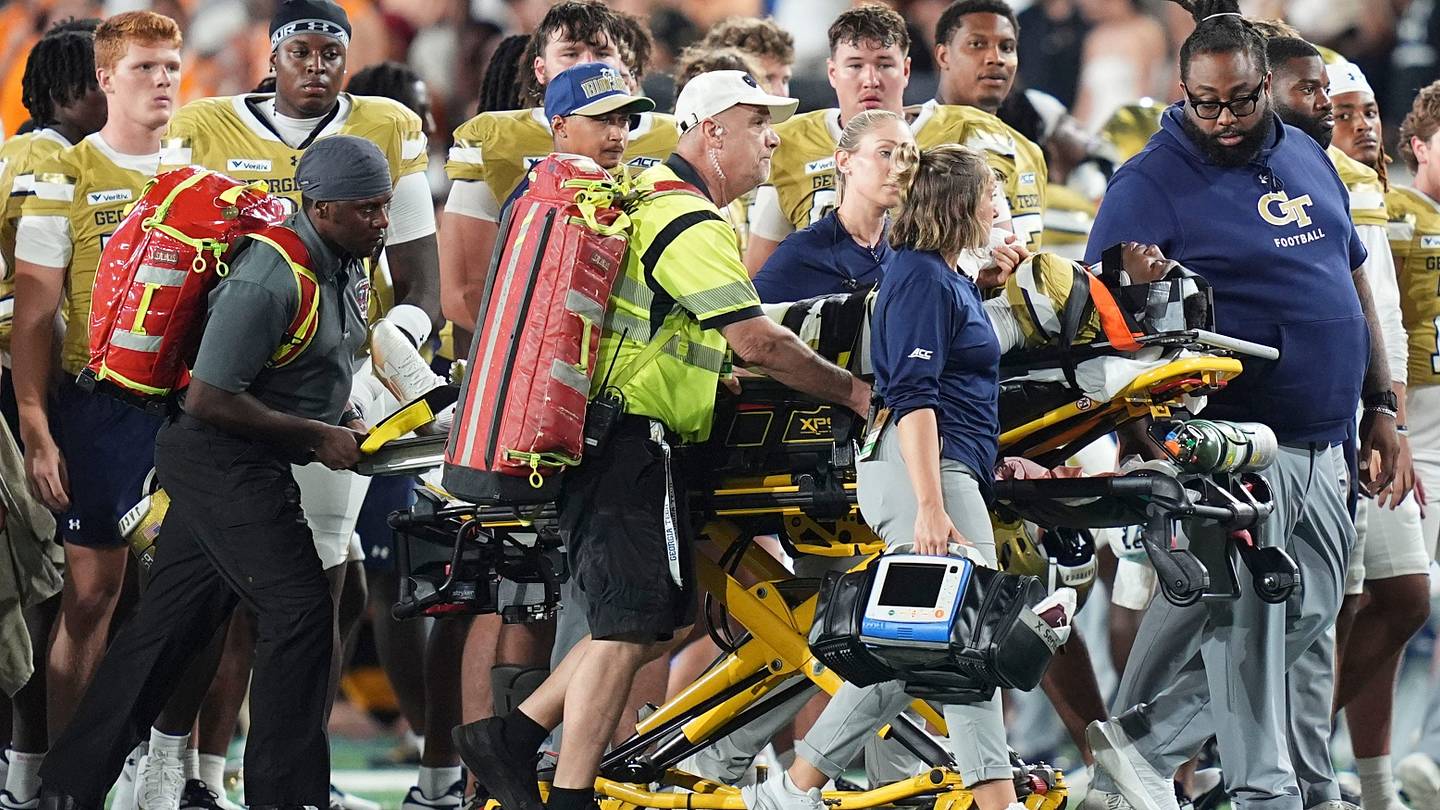 Positive Updates Emerge Following Horrible Injury During Tennessee vs. Georgia Tech