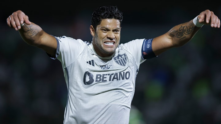 Hulk brilhou no duelo de ida Hulk brilhou no duelo de ida