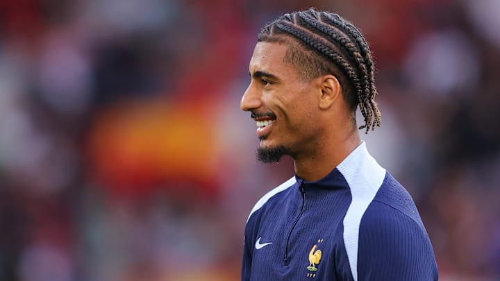 Loic Bade verhandelt mit Bayer Leverkusen