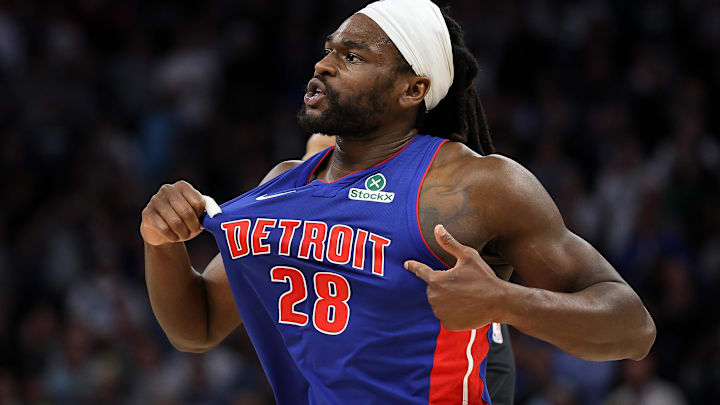 Mar 30, 2025; Minneapolis, Minnesota, USA; Detroit Pistons center Isaiah Stewart (28) gestures towards the crowd after a fight against the Minnesota Timberwolves during the second quarter at Target Center. Stewart was later ejected from the game. Mandatory Credit: Matt Krohn-Imagn Images