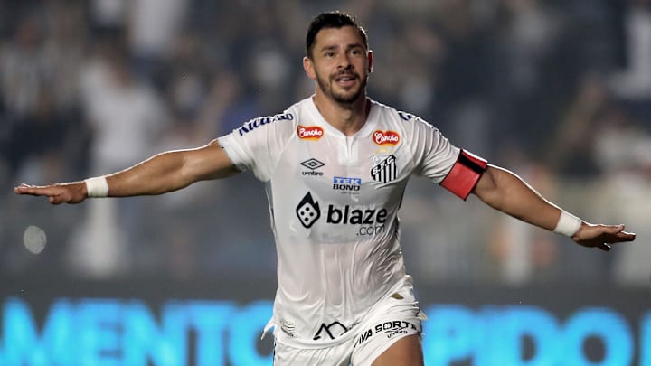 Giuliano vem de garantir vitória do Peixe Giuliano vem de garantir vitória do Peixe