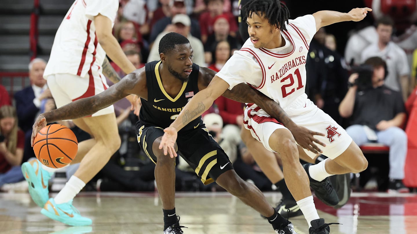 Takeaways From Vanderbilt Basketball's Blowout Loss to Arkansas