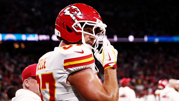 [US, Mexico & Canada customers only] Sep 5, 2025; Sao Paulo, BRAZIL; Kansas City Chiefs tight end Travis Kelce (87) before a NFL game at Corinthians Arena. Mandatory Credit: Jean Carniel/Reuters via Imagn Images