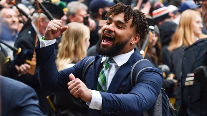 Oct 30, 2021; South Bend, Indiana, USA; Notre Dame Fighting Irish running back Kyren Williams enters Notre Dame Stadium for the game against the North Carolina Tar Heels. Oct 30, 2021; South Bend, Indiana, USA; Notre Dame Fighting Irish running back Kyren Williams enters Notre Dame Stadium for the game against the North Carolina Tar Heels.