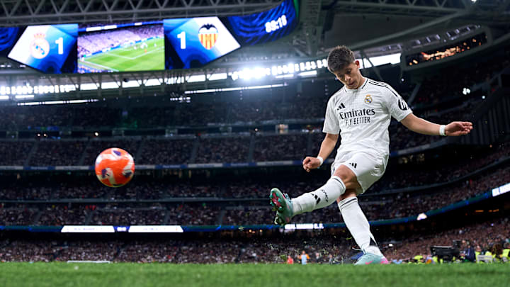 Real Madrid CF v Valencia CF - La Liga EA Sports Real Madrid CF v Valencia CF - La Liga EA Sports