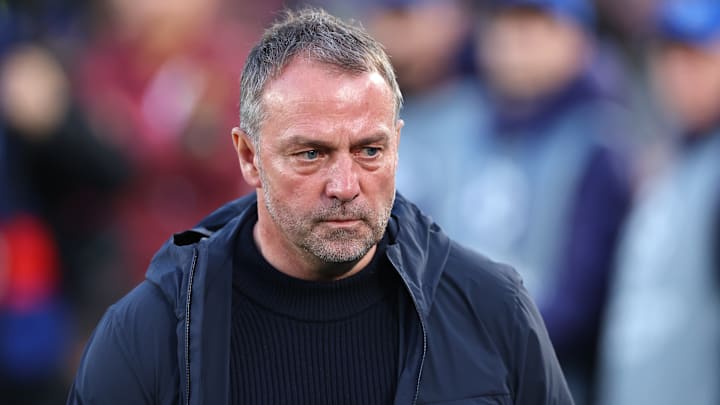 Hansi Flick et le FC Barcelone se lancent en quête d'un nouvel attaquant. 