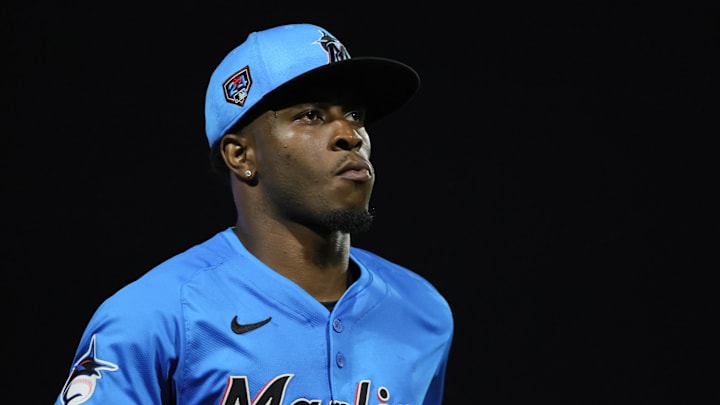 Mar 8, 2024; Jupiter, Florida, USA; Miami Marlins shortstop Tim Anderson (7) runs on the field Mar 8, 2024; Jupiter, Florida, USA; Miami Marlins shortstop Tim Anderson (7) runs on the field
