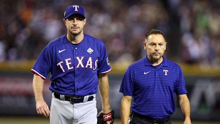 World Series - Texas Rangers v Arizona Diamondbacks - Game Three