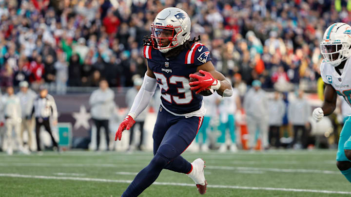 Miami Dolphins v New England Patriots
