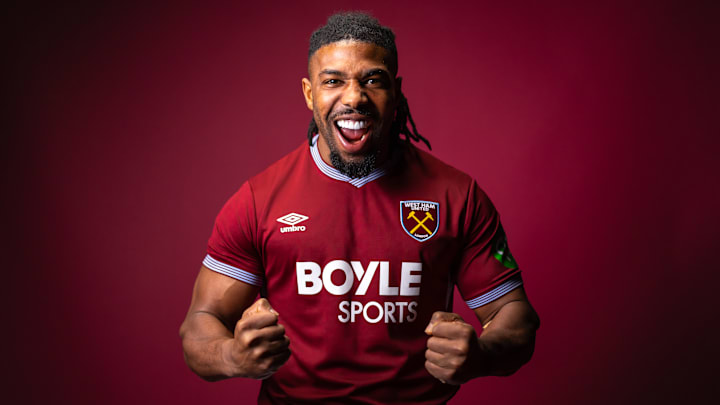 West Ham United Unveil New Signing West Ham United Unveil New Signing