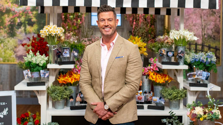 Host Jesse Palmer, portrait, as seen on Spring Baking Championship, Season 9.
