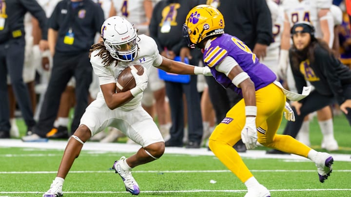 Alexandria takes on Edna Karr in the LHSAA Div I State Football Championship game in the Caesars Superdome in New Orleans, LA. 