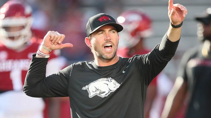 Sep 17, 2022; Fayetteville, Arkansas, USA; Arkansas Razorbacks offensive coordinator Kendal Briles prior to the game against the Missouri State Bears at Donald W. Reynolds Razorback Stadium. Mandatory Credit: Nelson Chenault-USA TODAY Sports Sep 17, 2022; Fayetteville, Arkansas, USA; Arkansas Razorbacks offensive coordinator Kendal Briles prior to the game against the Missouri State Bears at Donald W. Reynolds Razorback Stadium. Mandatory Credit: Nelson Chenault-USA TODAY Sports
