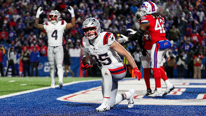 New England Patriots v Buffalo Bills