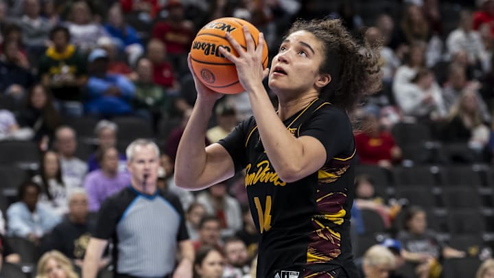 Mar 6, 2026; Kansas City, MO, USA; Arizona State forward Heloisa Carrera (14) goes in for a layup against West Virginia during the second half at T-Mobile Center. Mandatory Credit: Nick Tre. Smith-Imagn Images Mar 6, 2026; Kansas City, MO, USA; Arizona State forward Heloisa Carrera (14) goes in for a layup against West Virginia during the second half at T-Mobile Center. Mandatory Credit: Nick Tre. Smith-Imagn Images