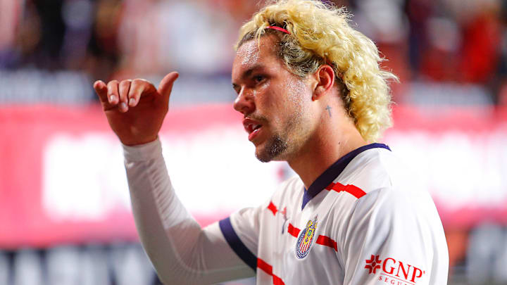Cade Cowell scored his first two goals in a Chivas jersey, helping Guadalajara earn a road win in Concacaf Champions League play against Canada's Forge FC.