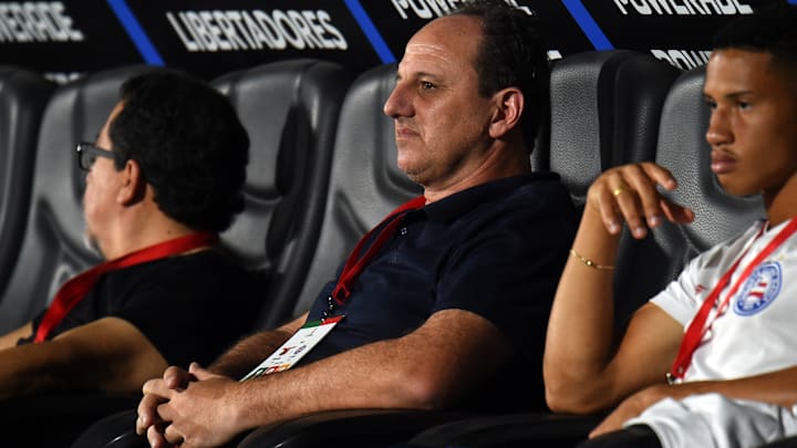 Ceni tenta fazer história com o Bahia