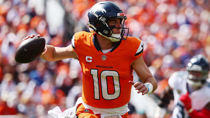 Tennessee Titans v Denver Broncos
