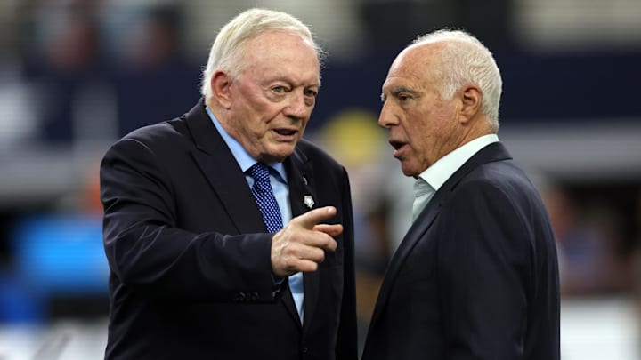 Dallas Cowboys owner Jerry Jones talks to Philadelphia Eagles owner Jeffrey Lurie. Dallas Cowboys owner Jerry Jones talks to Philadelphia Eagles owner Jeffrey Lurie.