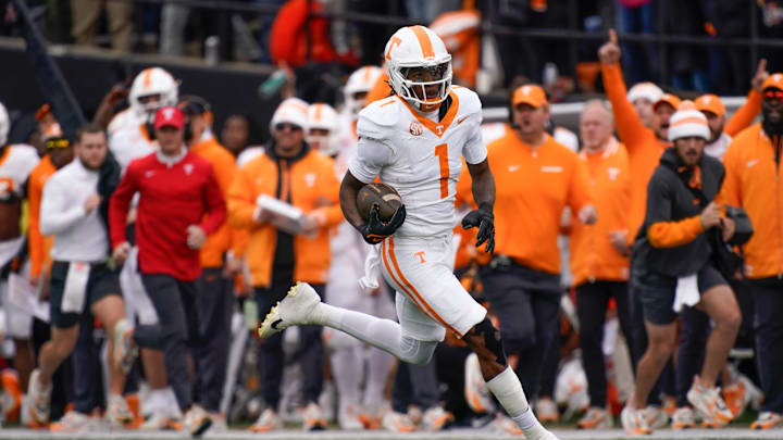 Tennessee wide receiver Dont'e Thornton Jr. (1) runs in a touchdown during the second quarter at FirstBank Stadium in Nashville, Tenn., Saturday, Nov. 30, 2024.