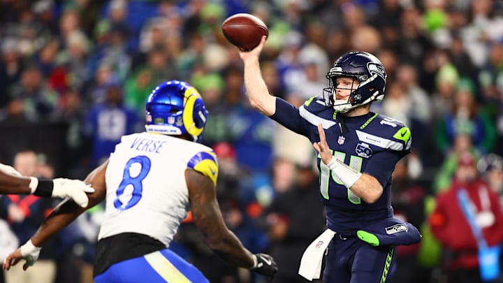 The Rams and Seahawks will face off on Christmas Day. The Rams and Seahawks will face off on Christmas Day.